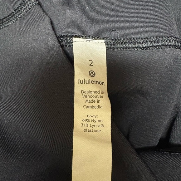 Lululemon- PURE BARRE logo  Black Leggings Size 2 - like brand new - Picture 7 of 8